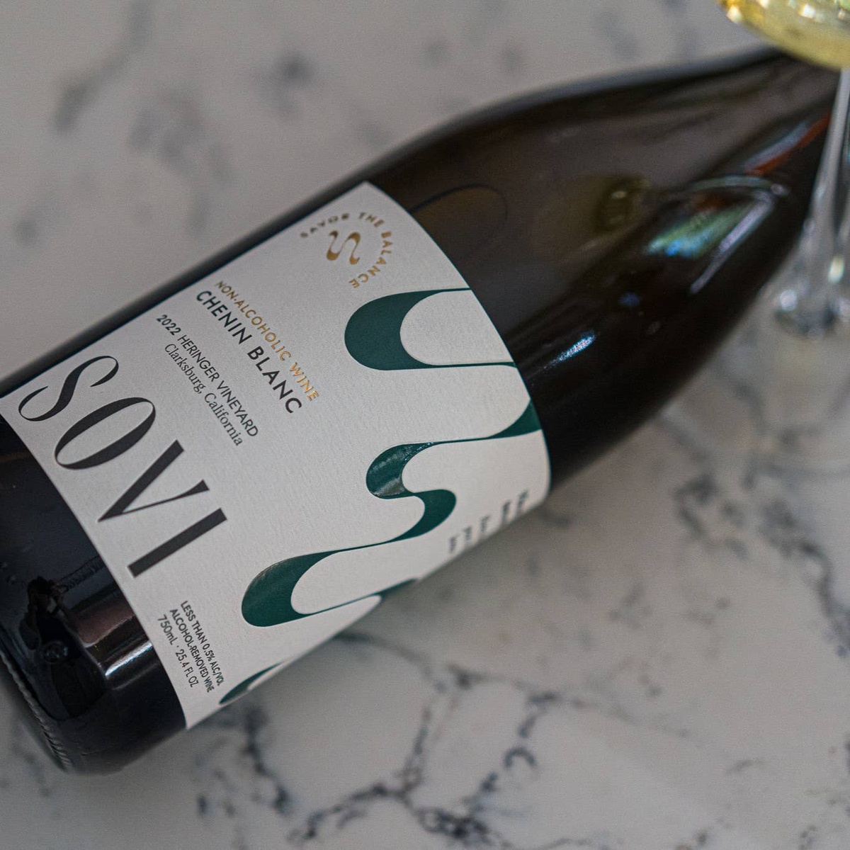 Sovi Wine Co. - NA (De-Alcoholized) Wine - Bottles pinot noir grapes - image 12