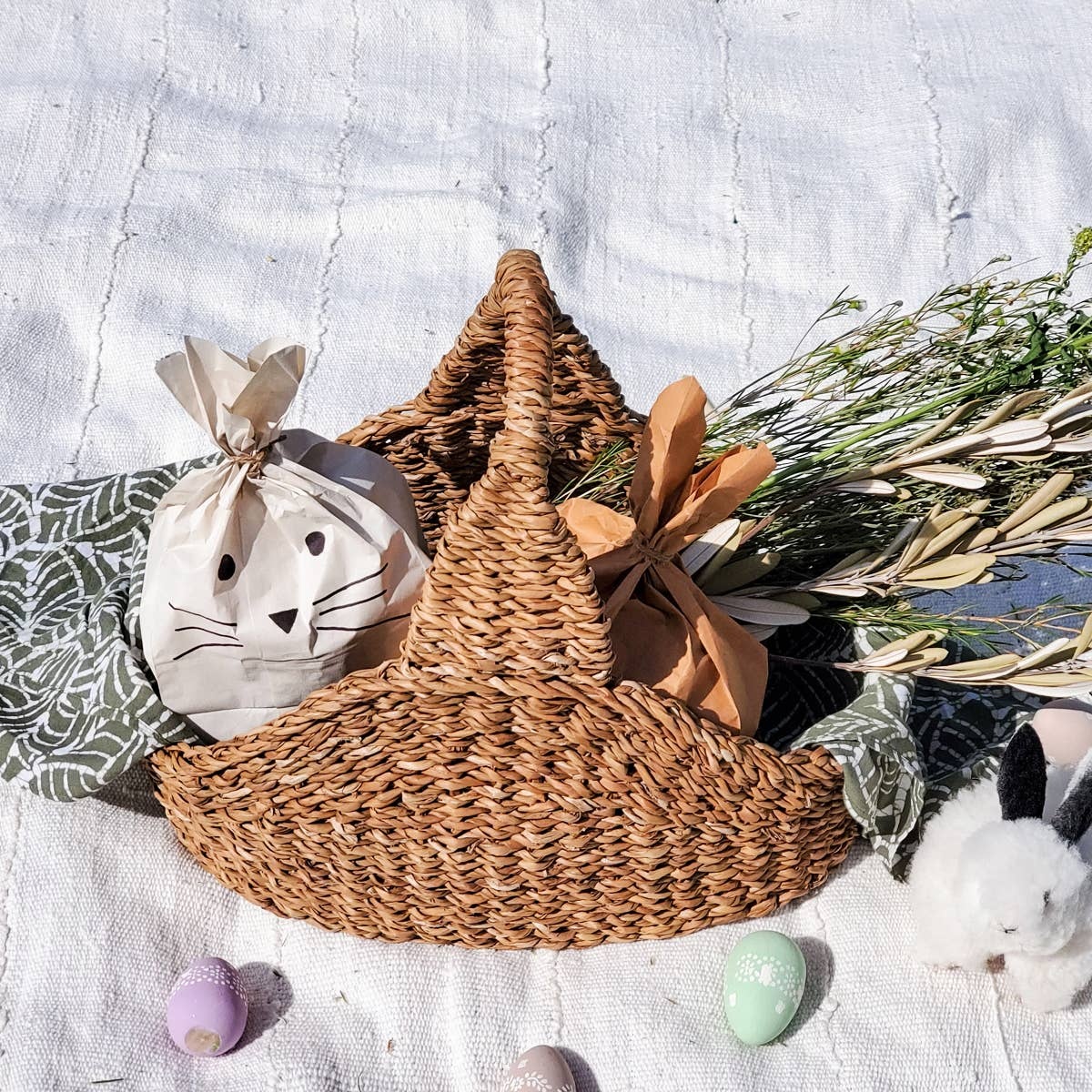 KORISSA – Handwoven Wicker Storage Basket • Savar Picnic Basket CBBSKWSPB Korissa - Handwoven Wicker Storage Basket • Savar Picnic Basket - image 3