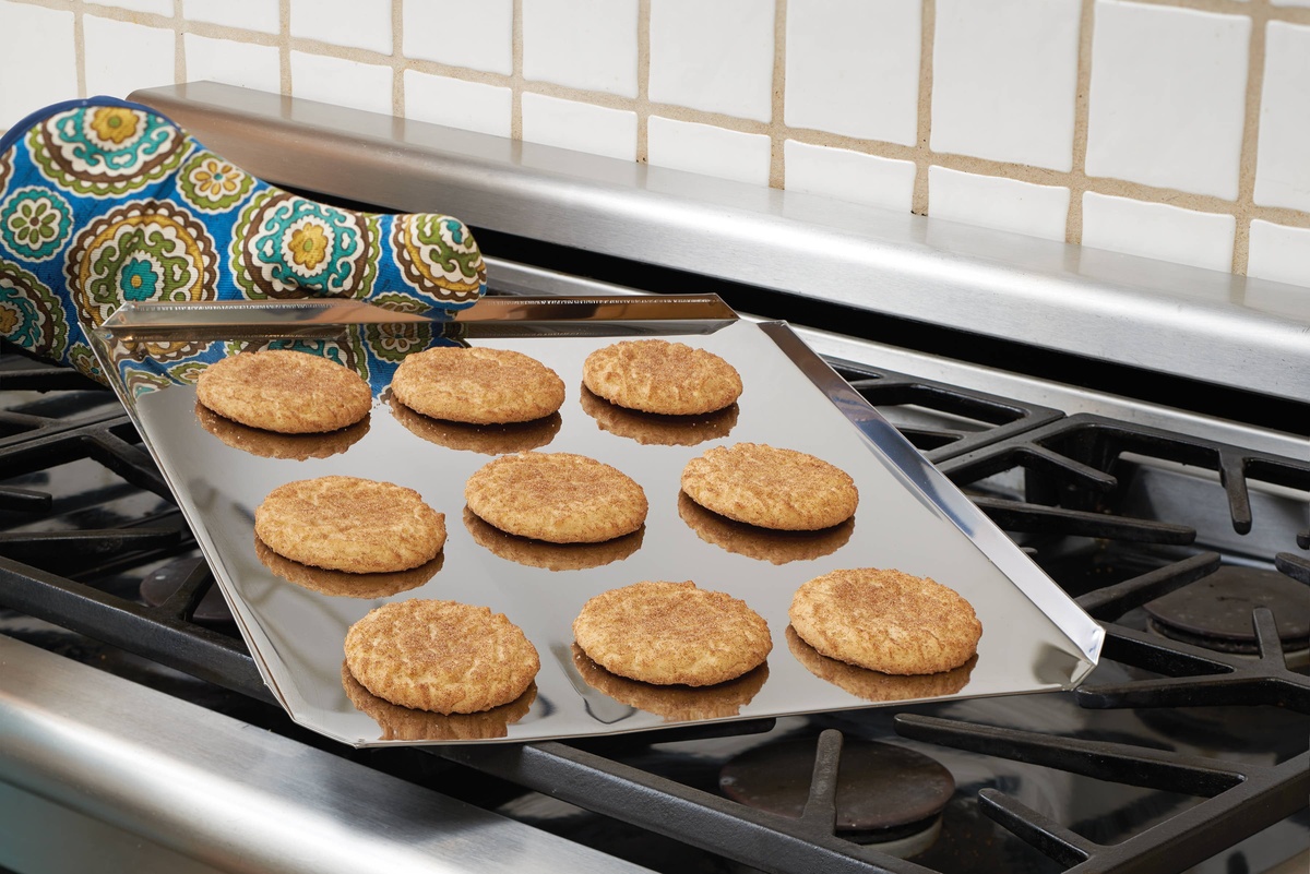 Fox Run Brands – Stainless Steel Cookie Sheet, 17″ x 14″ 030734449271 Fox Run Brands - Stainless Steel Cookie Sheet, 17" x 14" coating-free - image 2