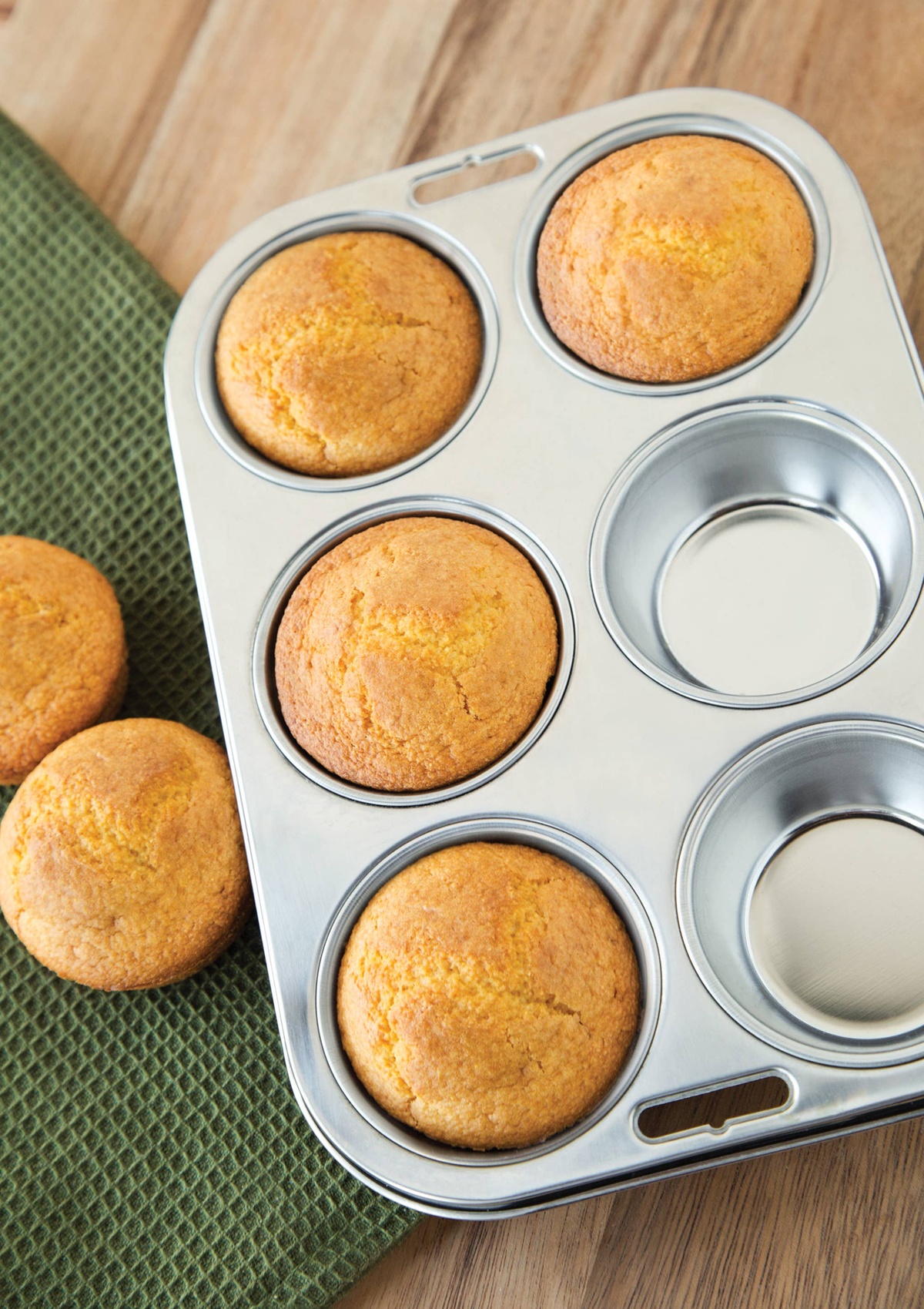 Fox Run Brands – Stainless Steel Muffin Pan 030734048672 Fox Run Brands - Stainless Steel Muffin Pan lightweight but durable - image 2