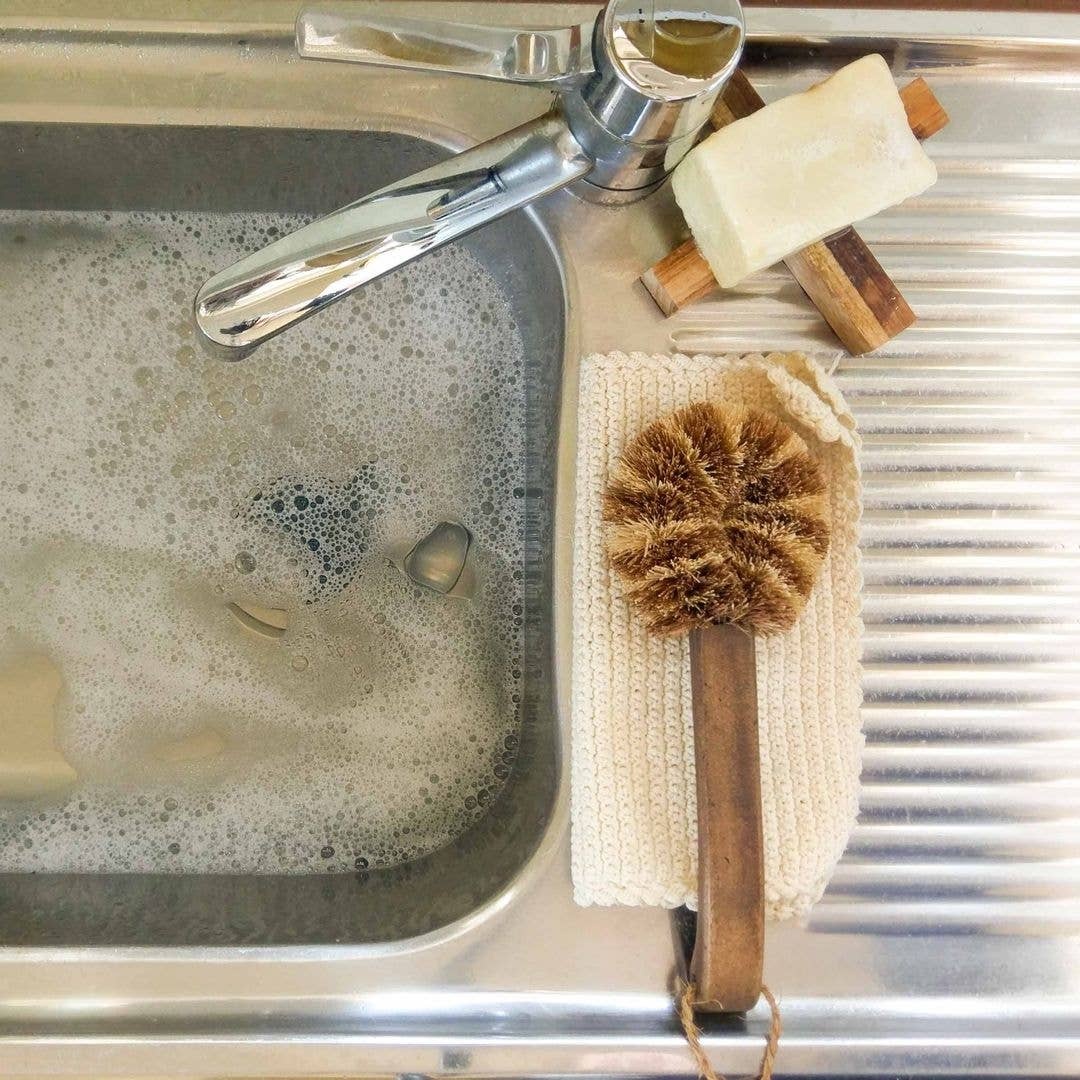 Ethical Global – Premium Boxed Dish Brush 797776006663 Ethical Global - Premium Boxed Dish Brush natural - image 3