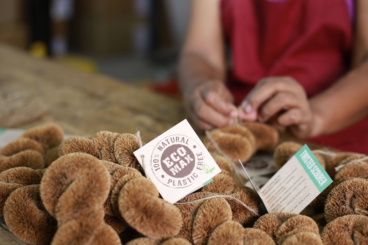 Ethical Global - Twisted Scourer - 100% Natural Coconut Fiber biodegradable - image 3