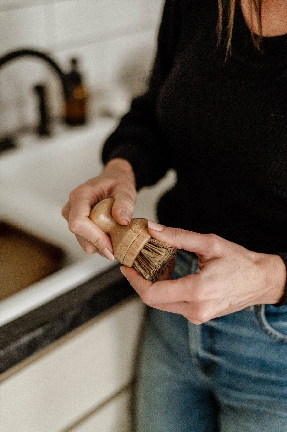 Me Mother Earth – Modular “Refillable” Bamboo Hand Brush – Screw-On Me Mother Earth - Modular "Refillable" Bamboo Hand Brush - Screw-On zero-waste - image 5