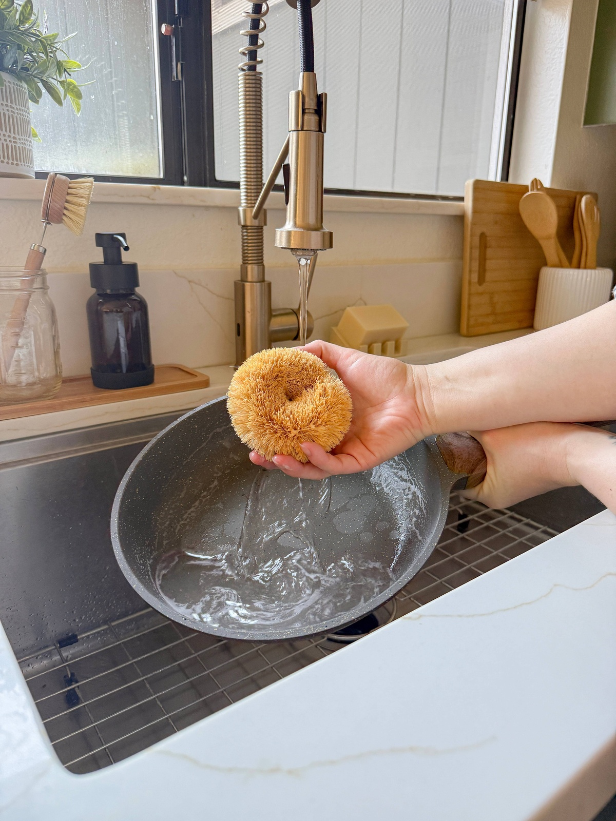 Me Mother Earth - Round Coconut Scrubbie natural scrubbers we carry