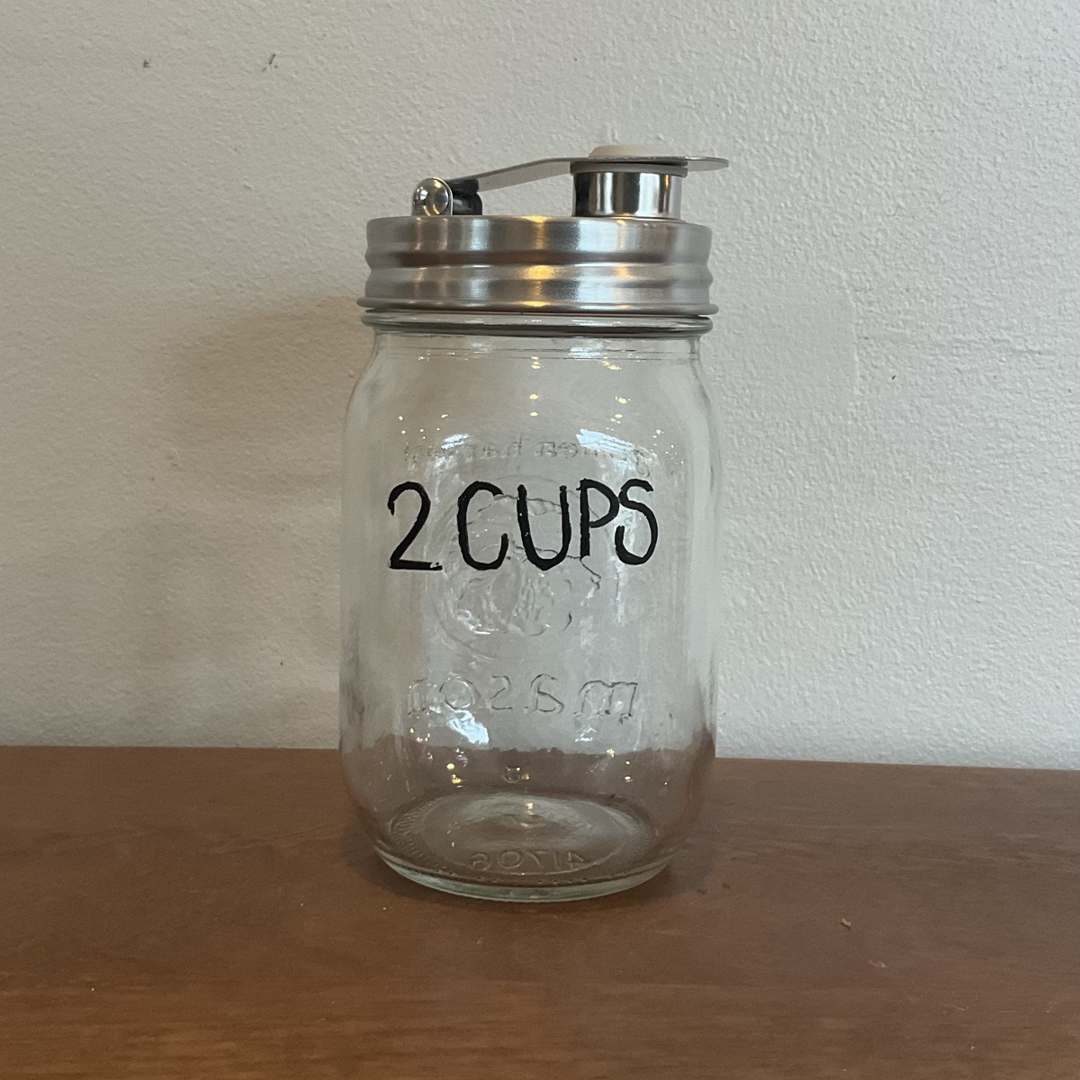 -- Mason Jars with Stainless Steel Pourable Lids plastic-free