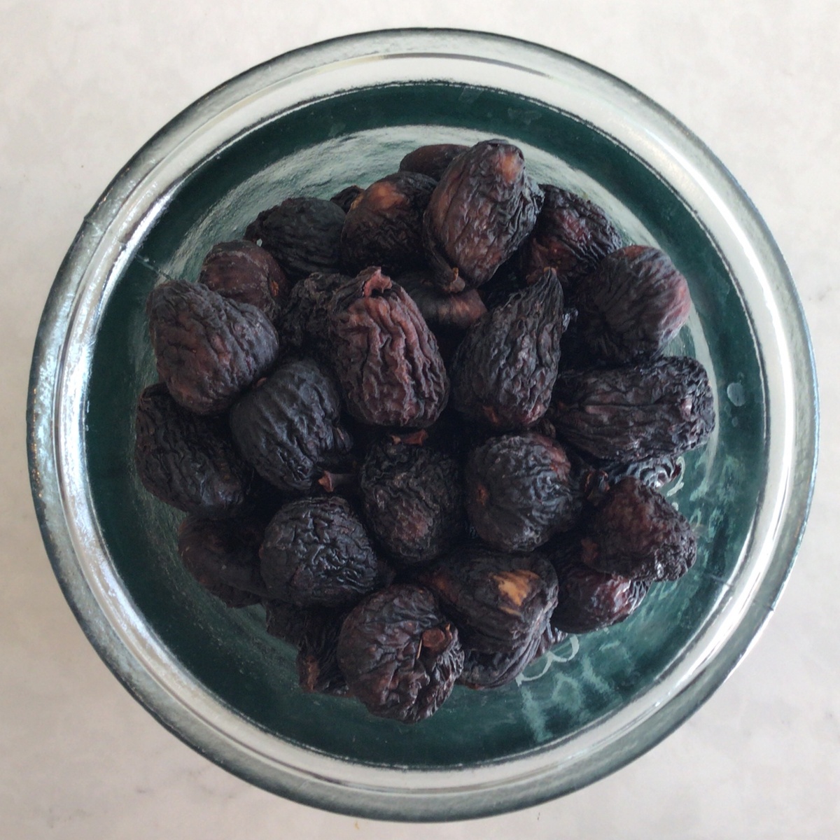Azure Standard Figs, Mission, Black (70c/oz) natural fruit sugar comes out