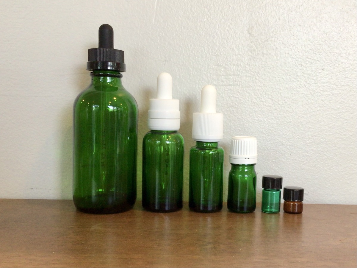 exist green Green Glass Glass Apothecary Bottles and Droppers (Complete)
