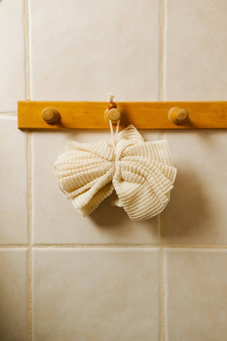 Bamboo Switch - Ramie Shower Pouf