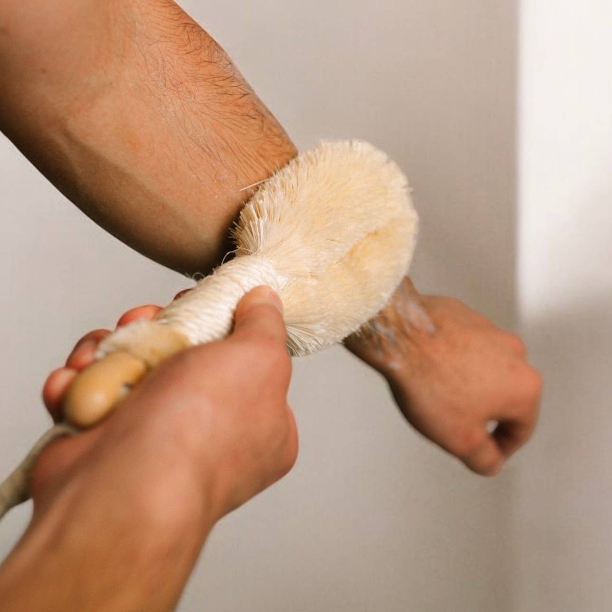 Bamboo Switch - Sisal Dry Brush, Rope Handle firm sisal fiber bristles - image 3