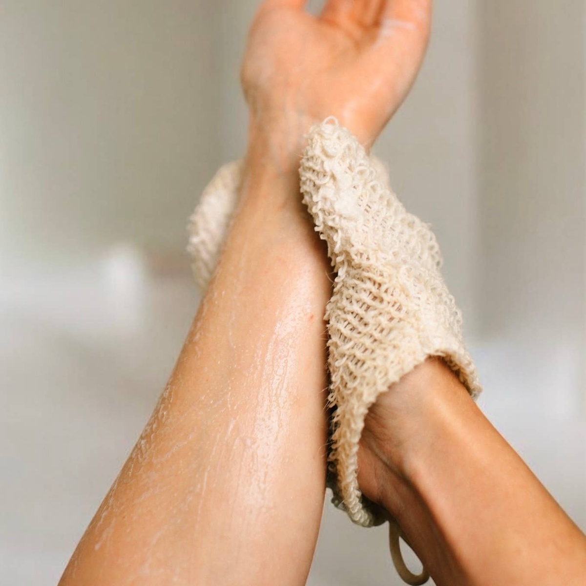 Bamboo Switch – Sisal Exfoliating Shower Mitt 850011719503 Bamboo Switch - Sisal Exfoliating Shower Mitt sisal fiber - image 4