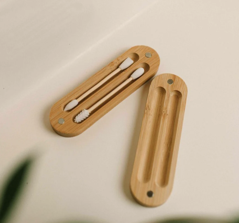 Bamboo Switch - Reusable Silicone Buds (Swabs) with Wood Case a smooth bamboo handle