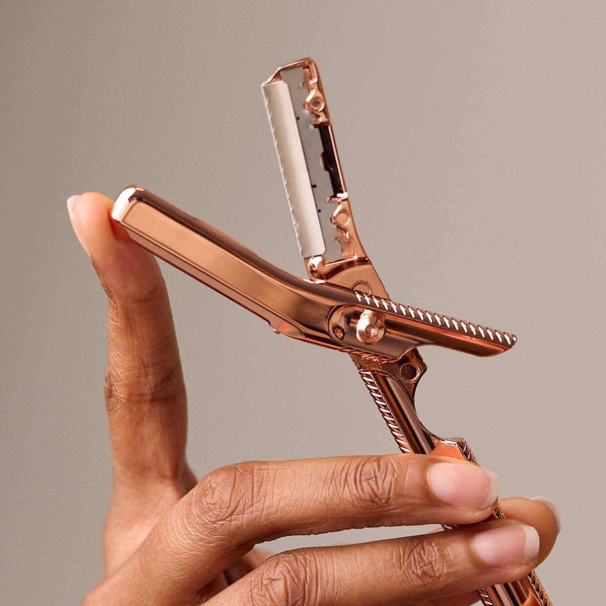 Leaf Shave - Dermaplaner Razor zero-waste