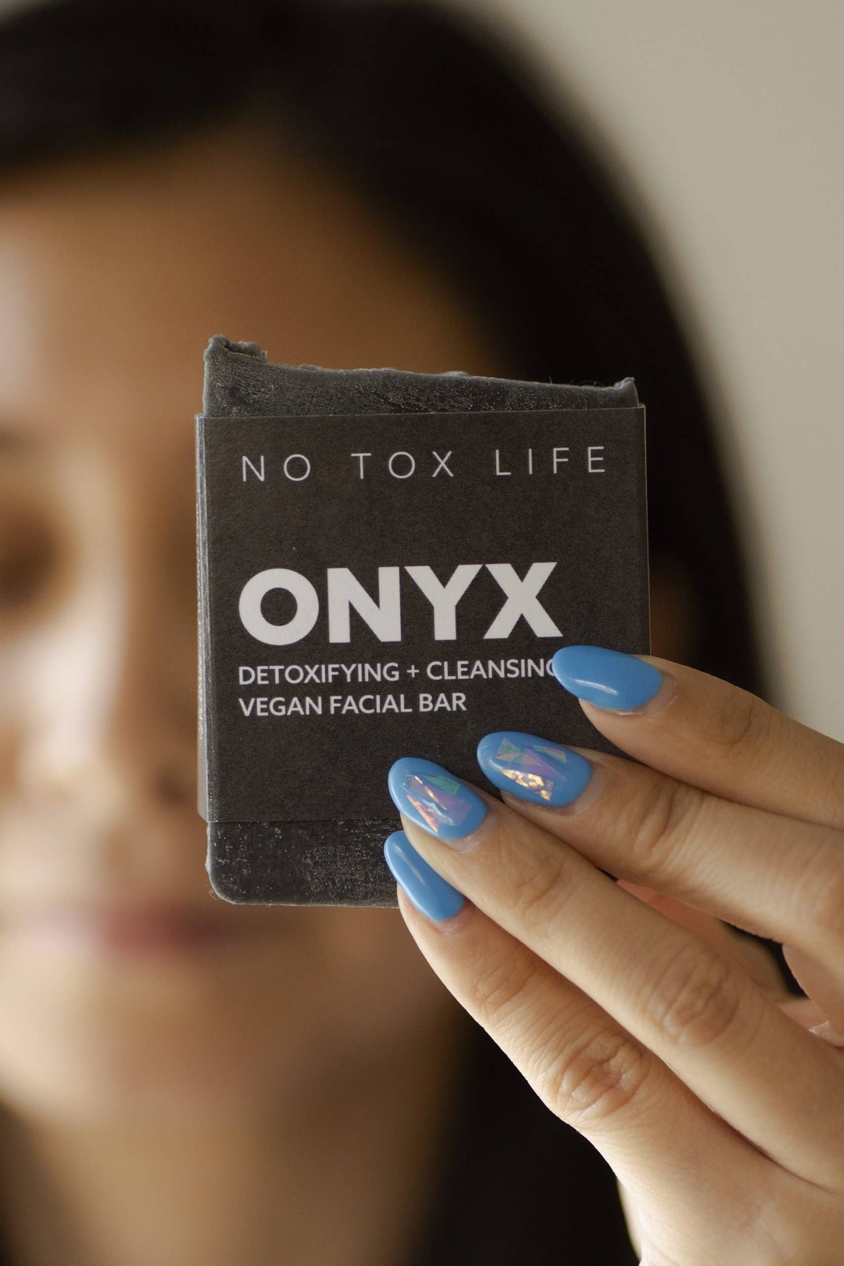 NO TOX LIFE™ – SOLIDSILK® ONYX – Facial Cleansing Bar 850004270059 NO TOX LIFE™ - SOLIDSILK® ONYX - Facial Cleansing Bar hydrating mango - image 5