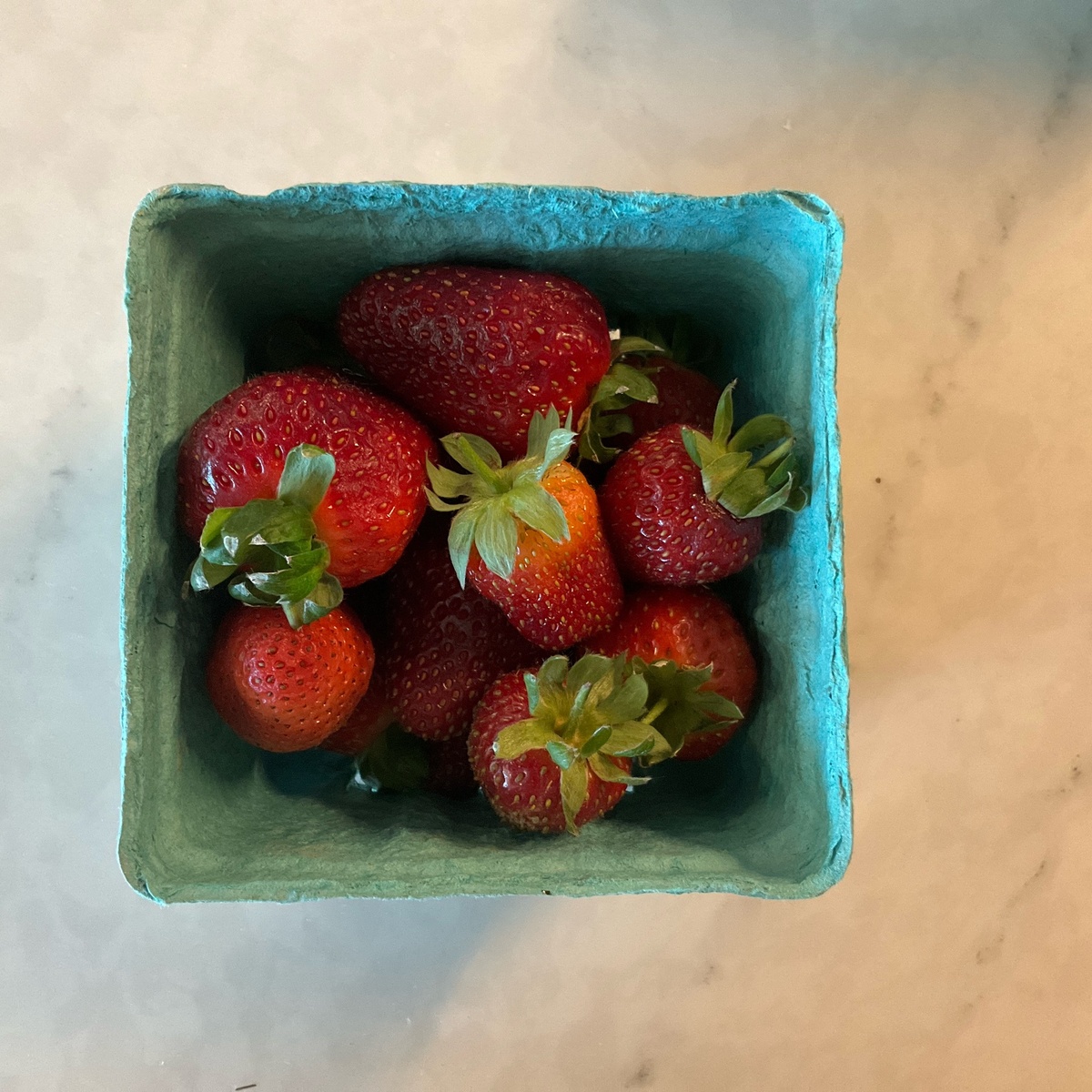 Early Morning Harvest Strawberries, Local, Hydroponic (per pint)