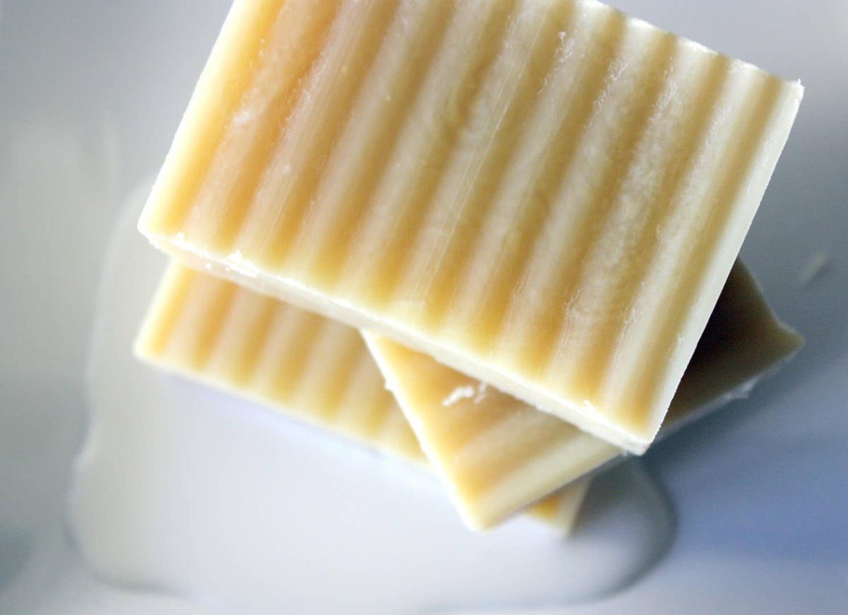 Unearth Malee - Organic Shampoo Bar organic oils