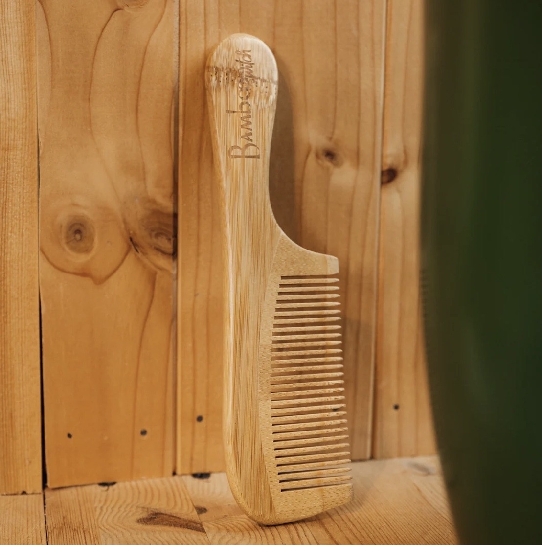 Bamboo Switch – Bamboo Handled Comb 850011719954 Bamboo Switch - Bamboo Handled Comb plastic-free - image 5