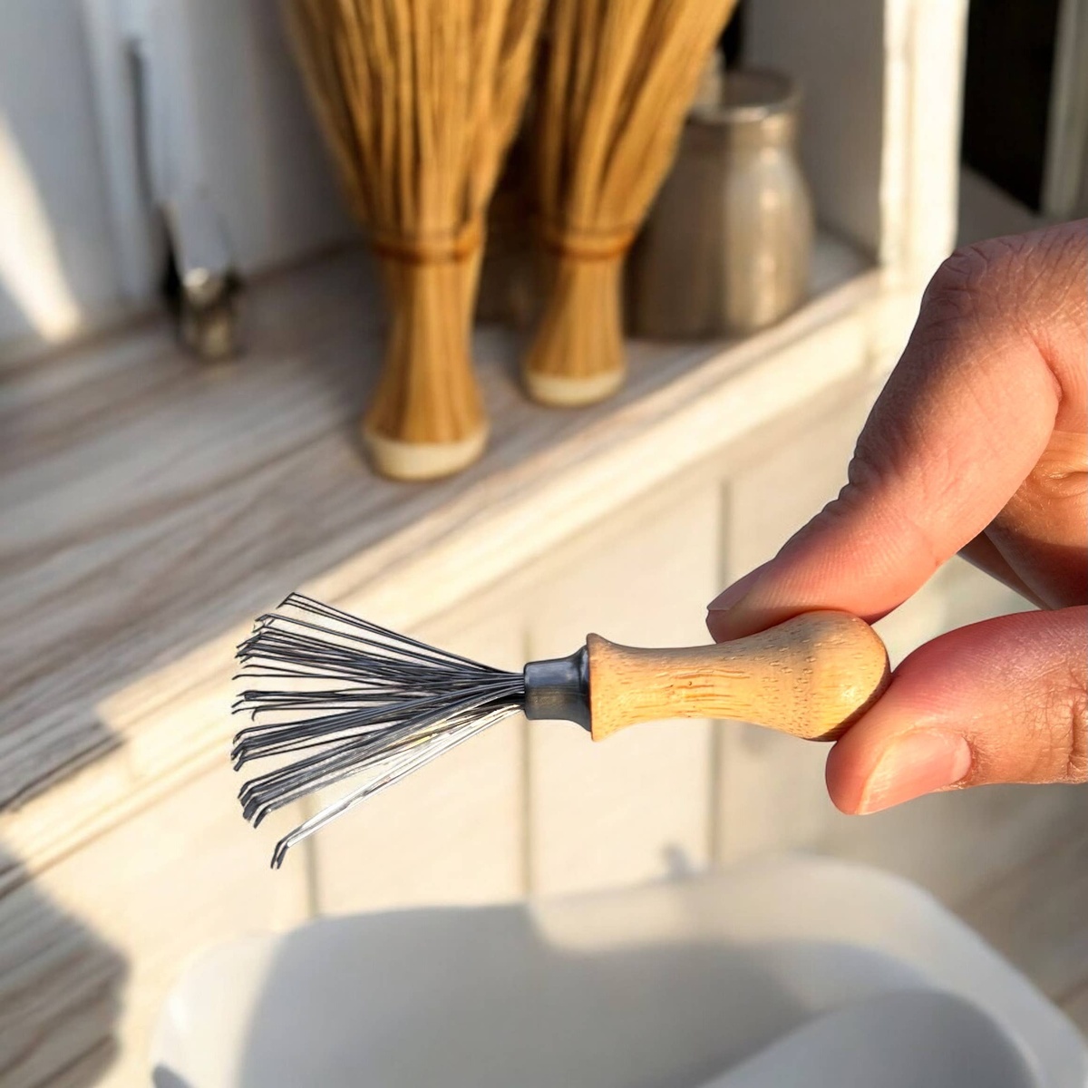 Bamboo Switch - Hairbrush Cleaning Tool reusable