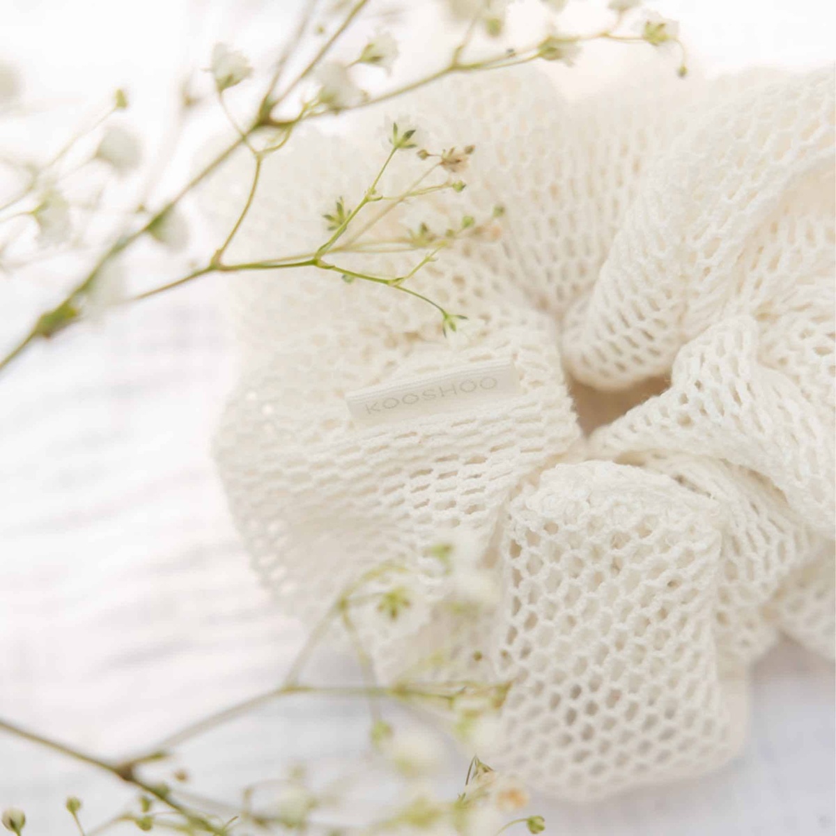 KOOSHOO – Oversized Plastic-free Honeycomb Scrunchie 666582002100 Kooshoo - Oversized Plastic-free Honeycomb Scrunchie breathable organic cotton - image 4