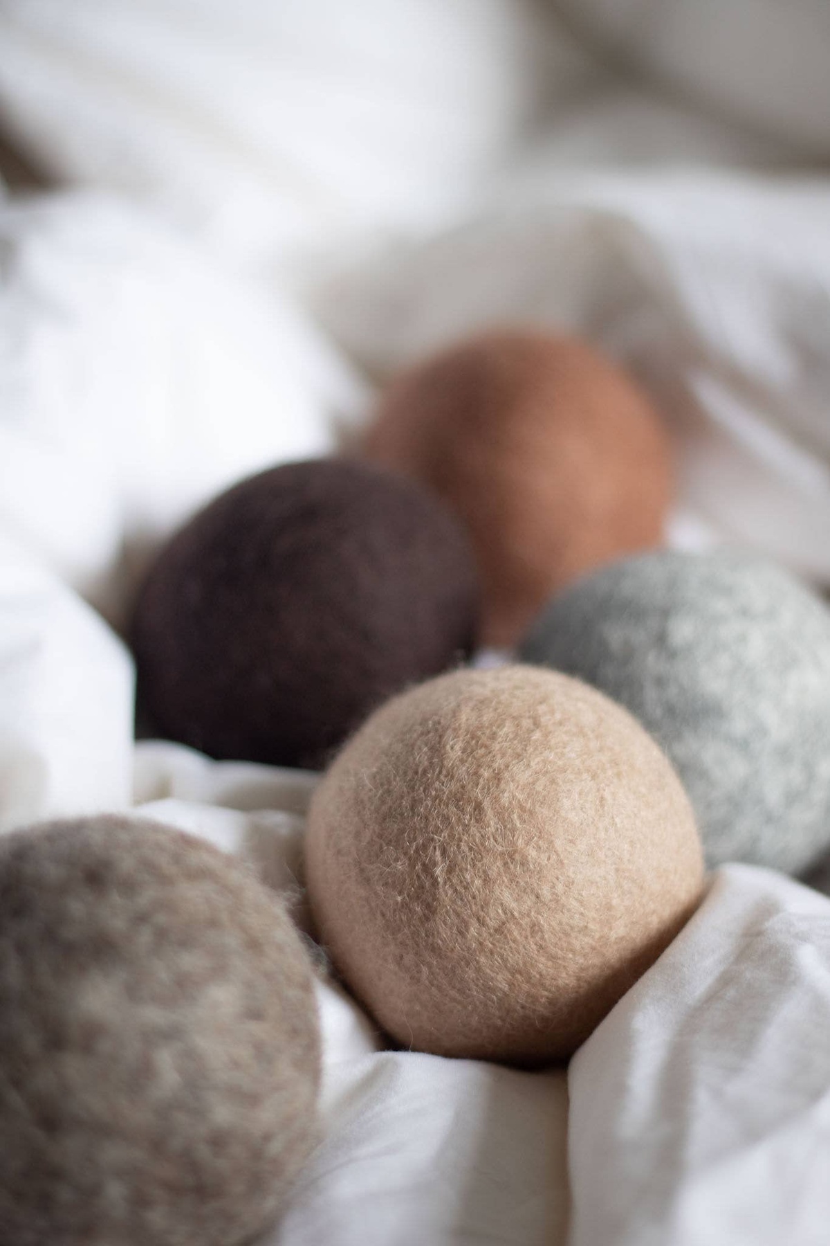 Friendsheep – Eco Dryer Balls, Solid Colors Friendsheep - Eco Dryer Balls, Solid Colors tightly felted wool - image 2
