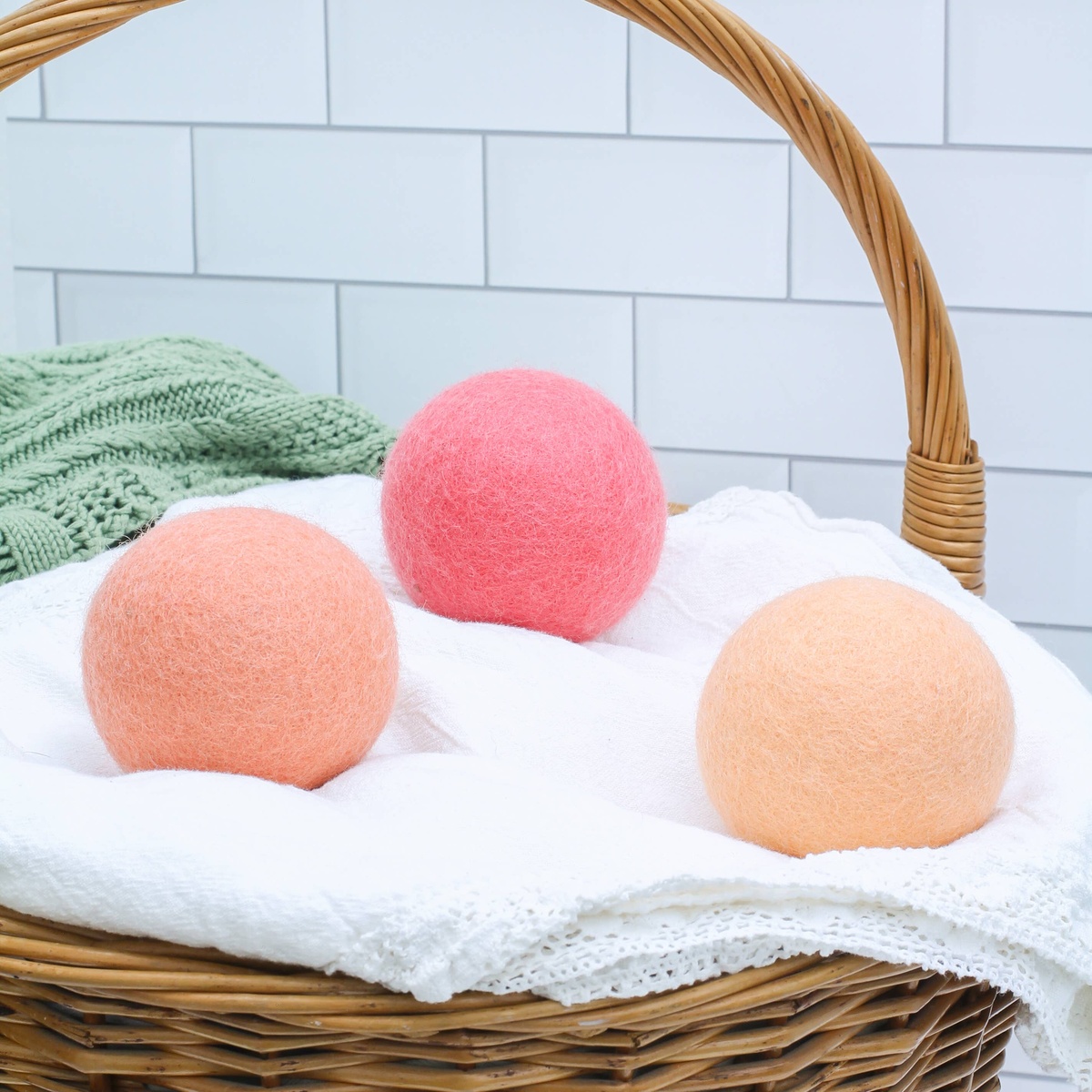 Friendsheep – Wool Dryer Ball (3-Pack and 6-Pack Sets) Friendsheep - Wool Dryer Ball (3-Pack and 6-Pack Sets) cruelty-free certified wool - image 8