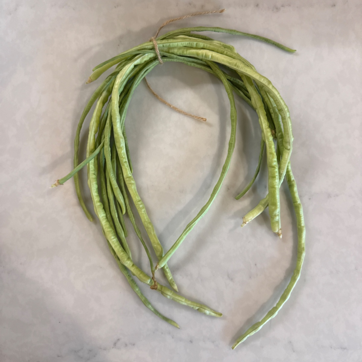 exist green Long Green Beans (per bunch)