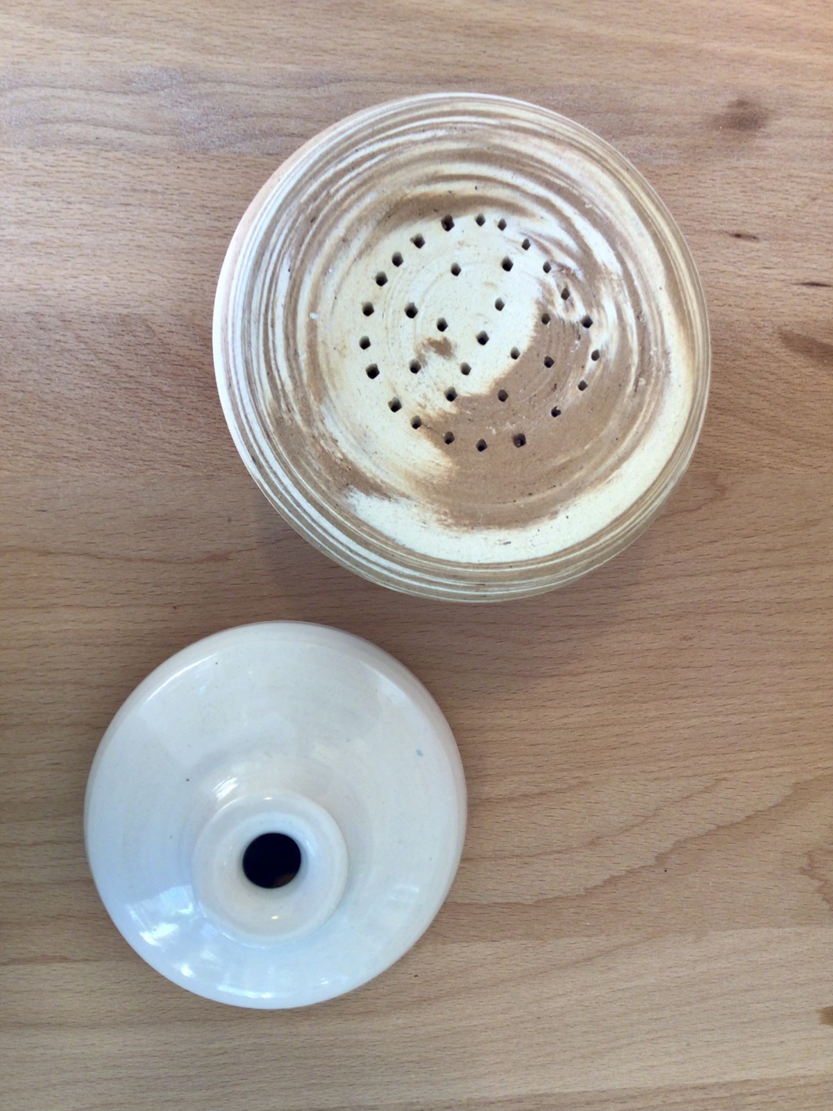 Gay Made Pottery – Ceramic Watering Bells HPGMPCWBL Gay Made Pottery - Ceramic Watering Bells - image 2