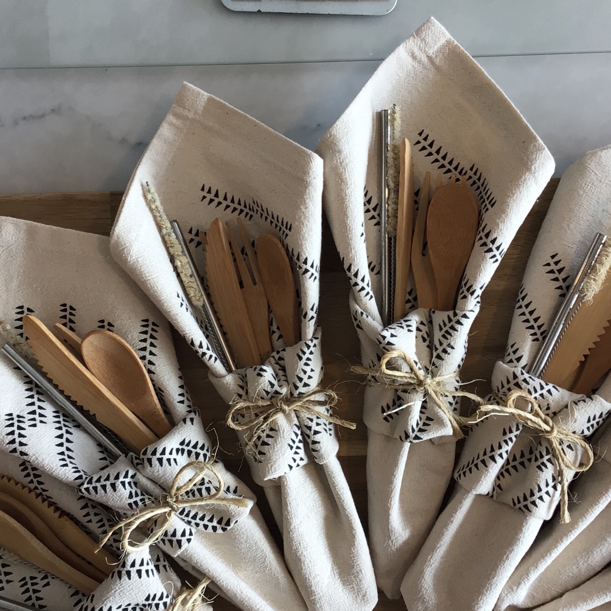 exist green Napkin Utensil Kit