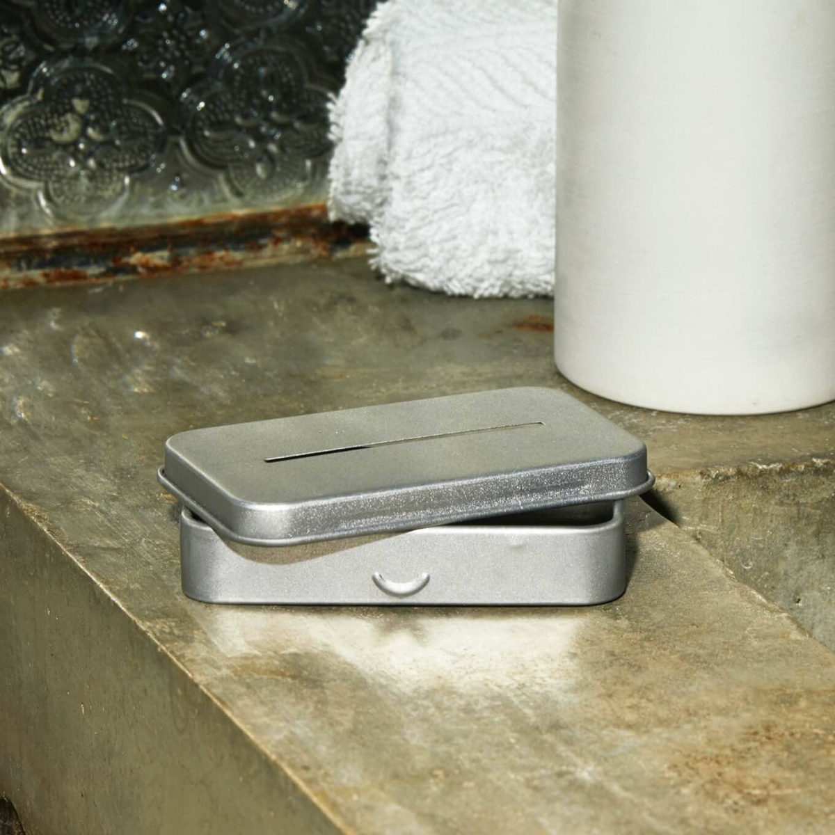 Leaf Shave - Blade Recycling Tin - image 2
