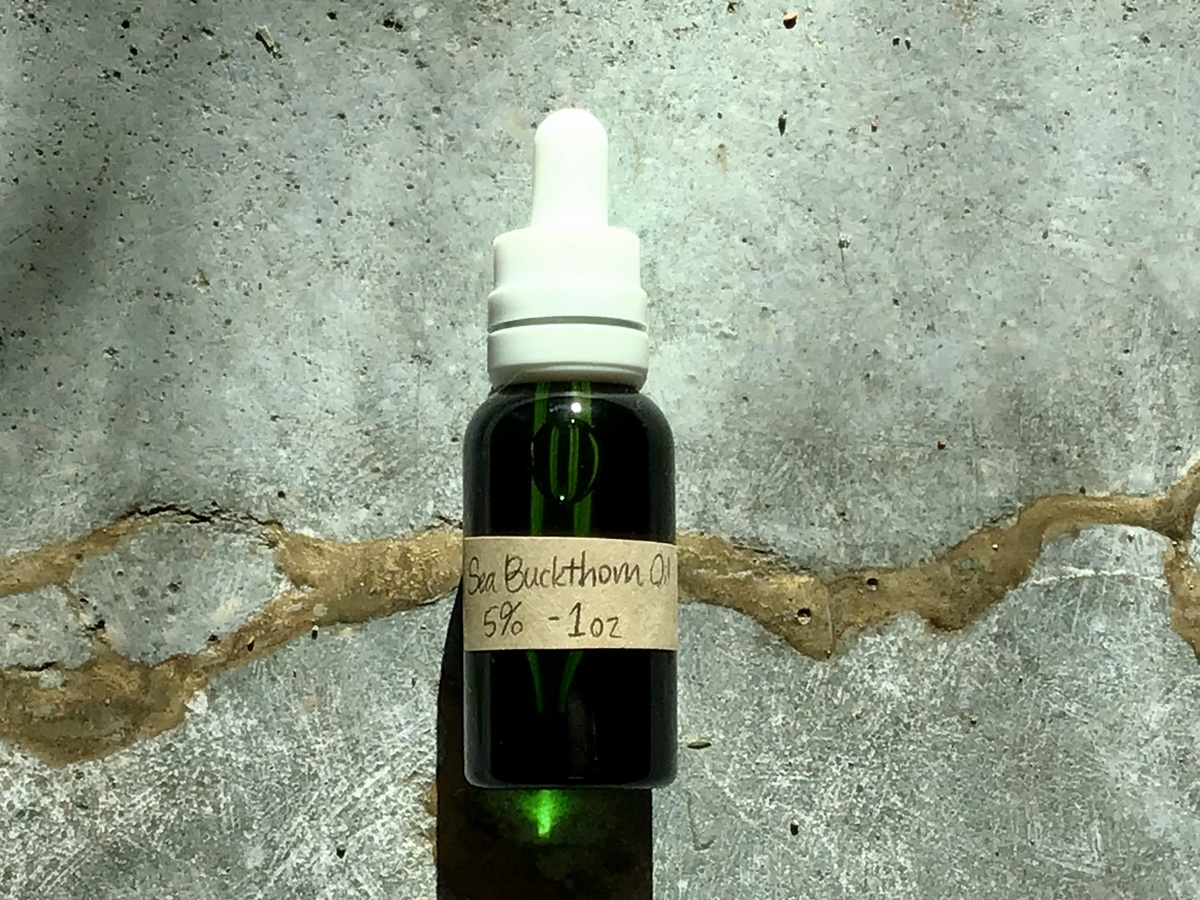 exist green Sea Buckthorn Oil (5%) organic cold-pressed jojoba oil