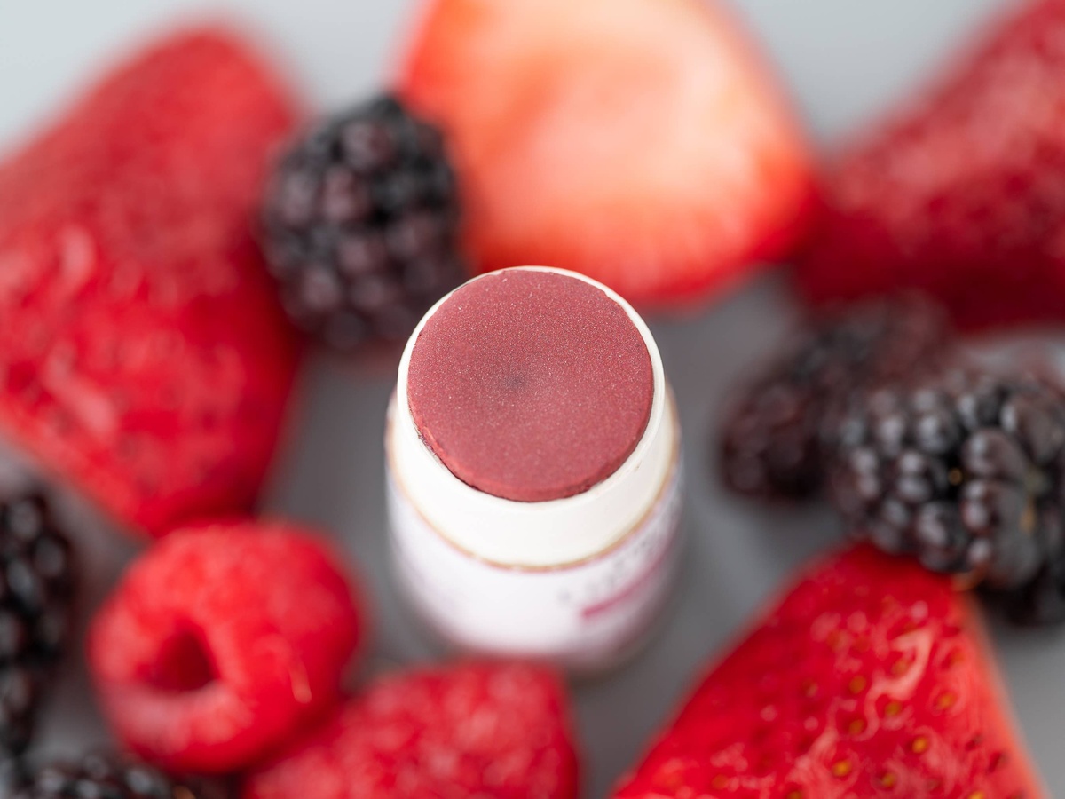 J and L Naturals - Tinted Lip Balm - image 4