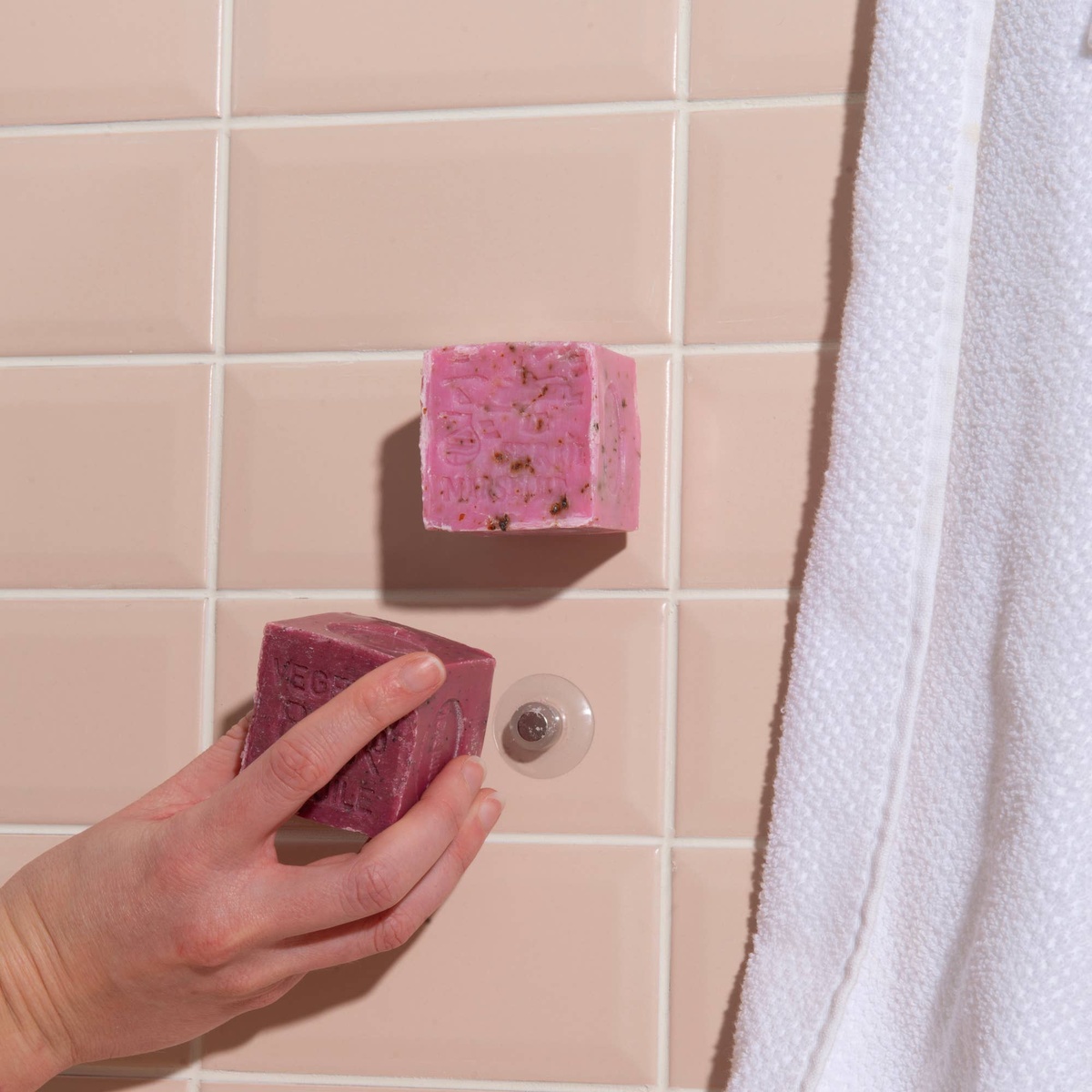 Chamarrel - Magnetic Minimalist Soap Dish - image 4