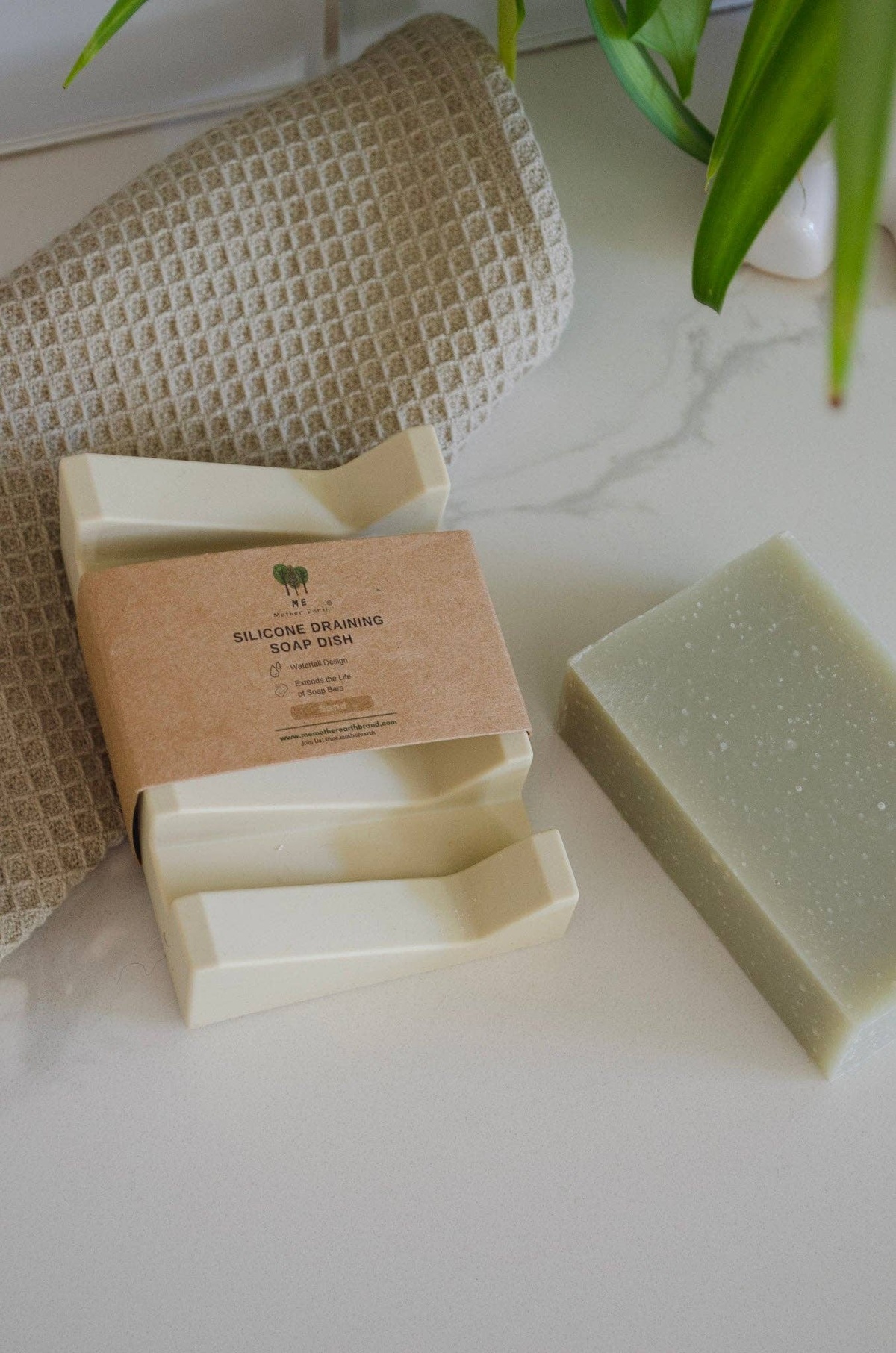 Me Mother Earth - Silicone Draining Soap Dish endlessly reusable - image 2