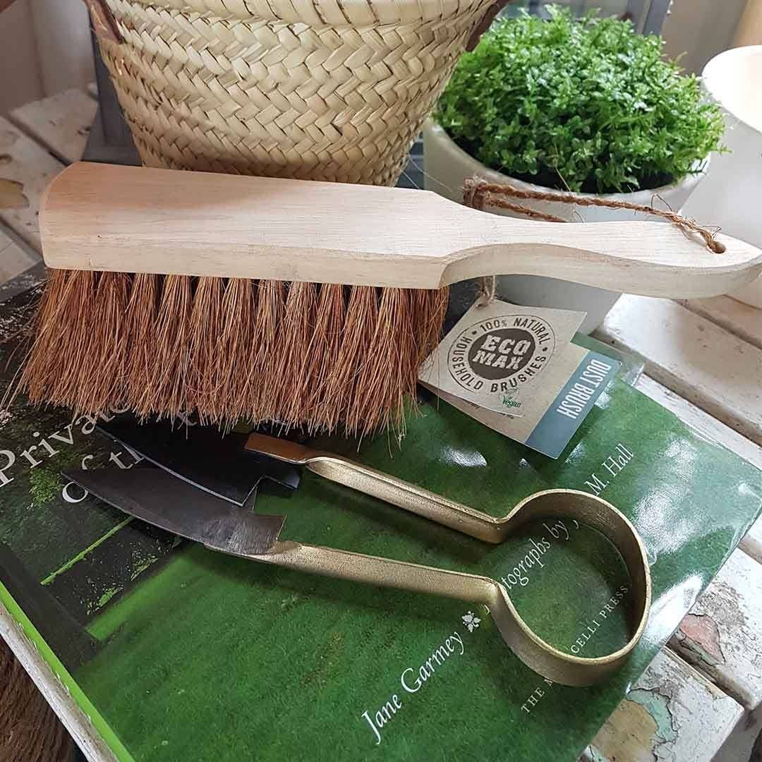 Ethical Global - Dust Brush - Zero-Waste, Handmade natural