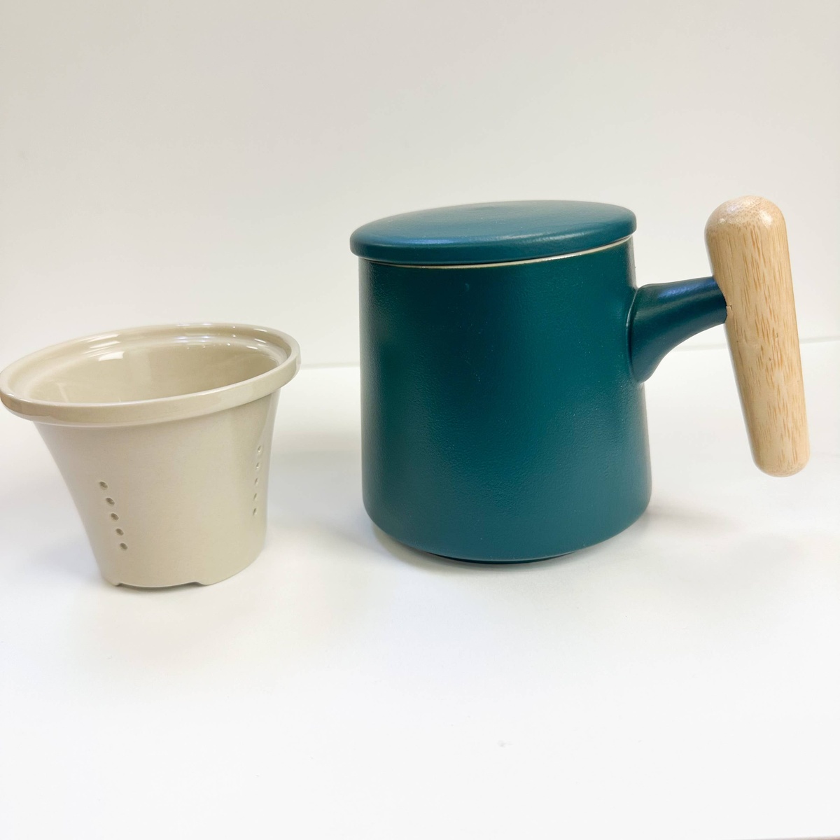 Smile Boutiques - Japanese Style Ceramic Mugs with Infuser natural bamboo handle - image 2