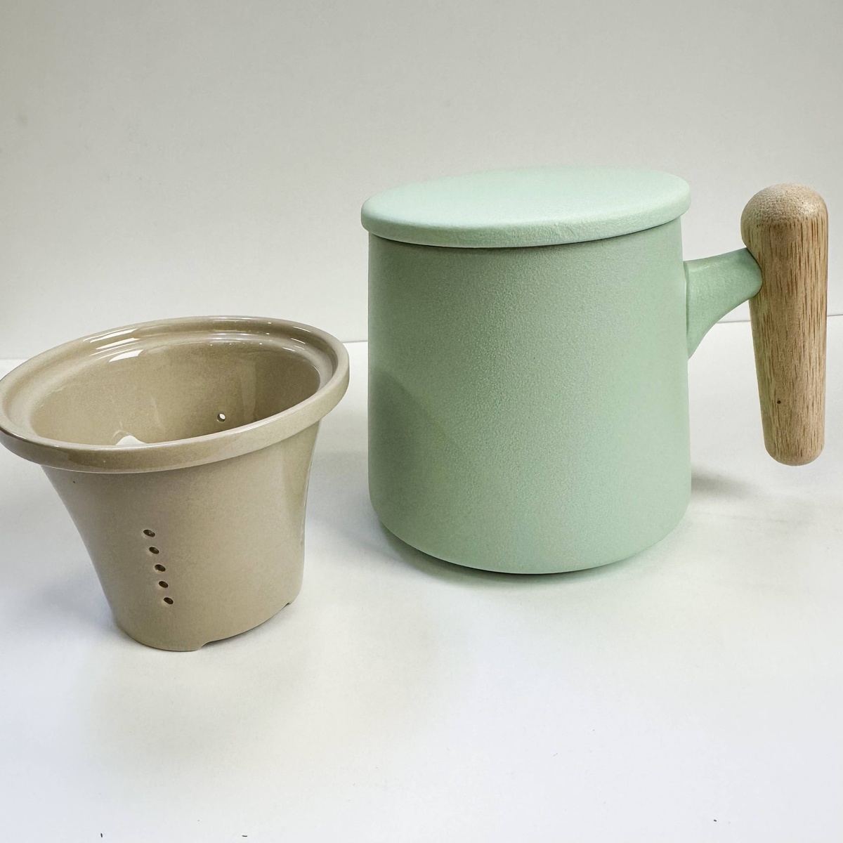 Smile Boutiques - Japanese Style Ceramic Mugs with Infuser natural bamboo handle - image 4
