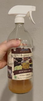 Refilling concentrate into spray bottle